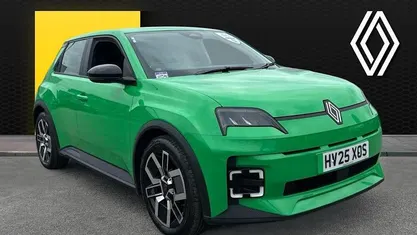 Used Renault 5 E-Tech Evolution 89 kW (122 HP) 2025 Hatchback