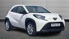 White Used 2024 Toyota Aygo PURE Hatchback | £13,250 (Fair price)