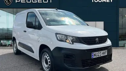 Used Peugeot Partner Premium 102 HP (75 kW) 2023 White MPV