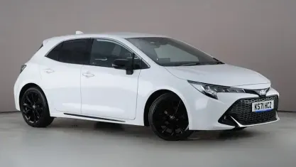Used Toyota Corolla Sport 122 HP (89 kW) 2022 White Hatchback