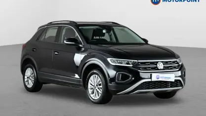 Used VW T-Roc Life 150 HP (110 kW) 2024 Black SUV