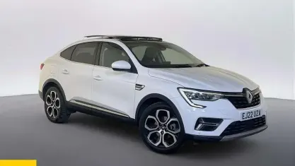 Used Renault Arkana Version S 145 HP (106 kW) 2022 White SUV