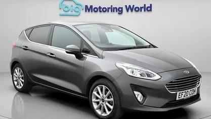 Usado Ford Fiesta Titanium 101 HP (74 kW) 2020 Cinzento Citadino