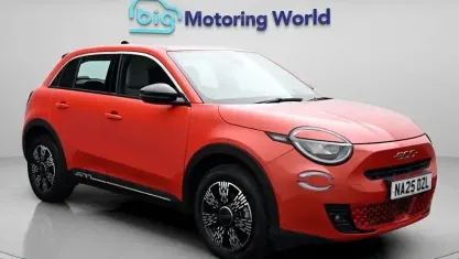 New Fiat 600 La Prima 101 HP (74 kW) 2025 Orange SUV