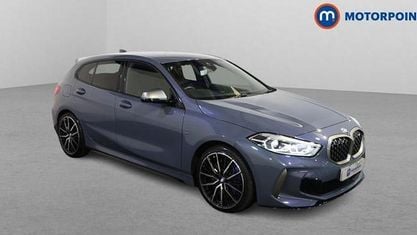 Usado BMW M135 306 HP (225 kW) 2023 Cinzento Citadino