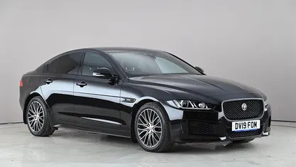 Used Jaguar XE Ingenium 200 HP (147 kW) 2019 Black Sedan