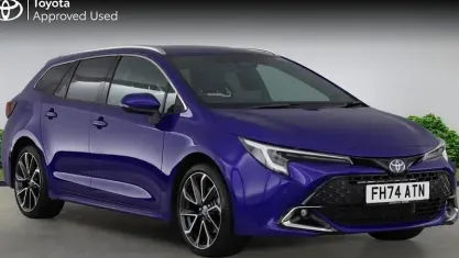 Used Toyota Corolla 196 HP (144 kW) 2025 Blue Estate