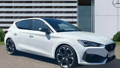 Used Cupra Leon VZ2 300 HP (220 kW) 2023 White Hatchback