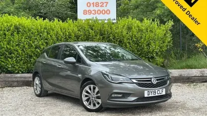 Używany Vauxhall Astra Design Edition 105 KM (77 kW) 2019 Szary Hatchback