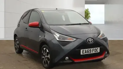 Used Toyota Aygo Trend 72 HP (52 kW) 2019 Grey Hatchback