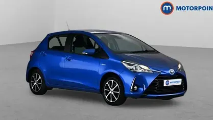 Used Toyota Yaris Hybrid 101 HP (74 kW) 2019 Blue Hatchback