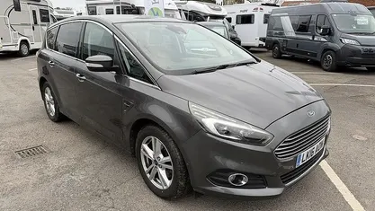 Used Ford S-MAX Titanium 150 HP (110 kW) 2018 MPV