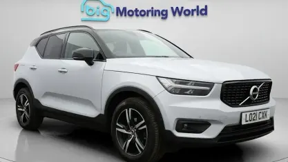 Used Volvo XC40 R-Design 163 HP (119 kW) 2021 Silver SUV