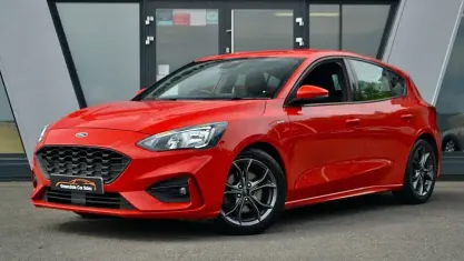 Used Ford Focus ST-Line 150 HP (110 kW) 2019 Red Hatchback