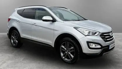 Used Hyundai Santa Fe Premium SE 197 HP (144 kW) 2015 Silver SUV