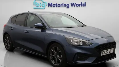 Used Ford Focus ST-Line 125 HP (91 kW) 2021 Blue Hatchback
