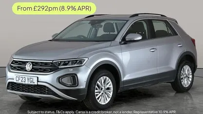 Used 2025 VW T-Roc Life SUV | £20,296 (Fair price)