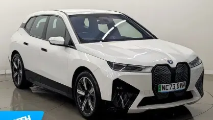 Usado BMW iX M Sport 239 kW (326 CV) 2024 Blanco SUV