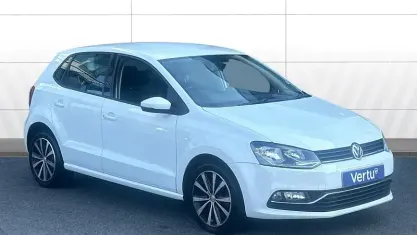 Used VW Polo SE 90 HP (66 kW) 2015 White Hatchback