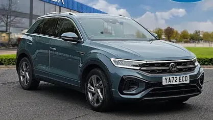 Used VW T-Roc R-line 150 HP (110 kW) 2023 Blue SUV