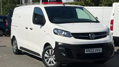 Used Vauxhall Vivaro 101 HP (74 kW) 2022 White MPV