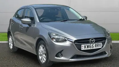Begagnad Mazda 2 105 HK (77 kW) 2016 Silver Halvkombi