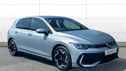 Used VW Golf VIII R-line 150 HP (110 kW) 2025 Silver Hatchback