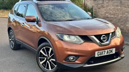 Used Nissan X-Trail Tekna 131 HP (96 kW) 2017 Orange SUV