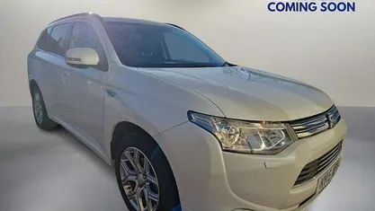 Used 2015 Mitsubishi Outlander P-HEV Estate | £9,950 (Fair price)