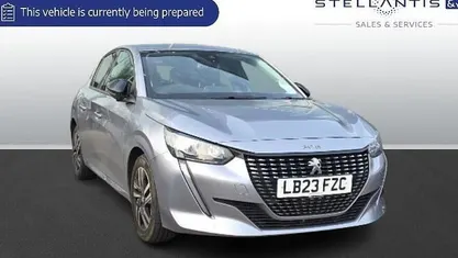 Used Peugeot 208 Allure+ 102 HP (75 kW) 2023 Hatchback