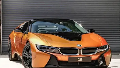 Used BMW i8 Exclusive 374 HP (275 kW) 2019 Orange Cabriolet