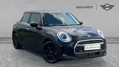 Black Used 2024 Mini Cooper Classic Hatchback | £22,890 (Fair price)