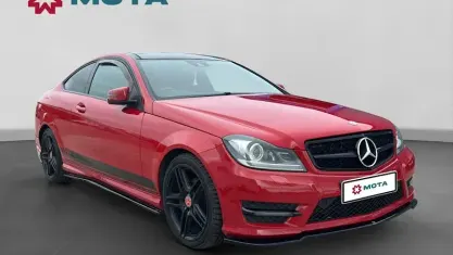 Usado Mercedes C220 Sport Edition 170 CV (125 kW) 2014 Coupe