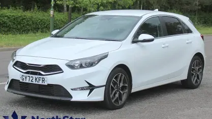 Käytetty Kia Ceed 160 HP (117 kW) 2021 Valkoinen Viistoperä