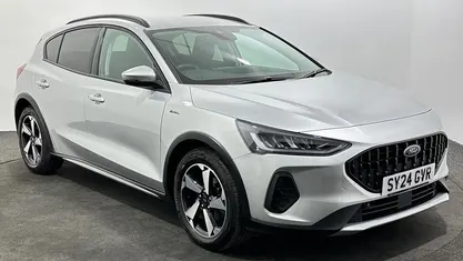 Used Ford Focus Active 125 HP (91 kW) 2023 Silver Hatchback