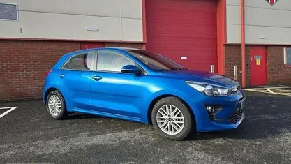 Used Kia Rio 101 HP (74 kW) 2022 Blue Hatchback