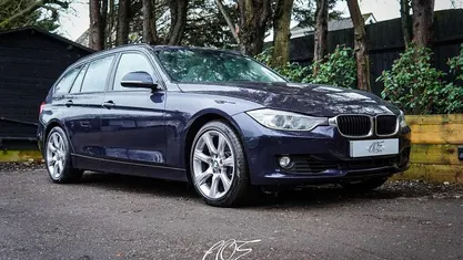 Used BMW 330 Comfort Edition 258 HP (189 kW) 2015 Blue Estate