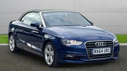 Usado Audi A3 Cabriolet Sport 150 HP (110 kW) 2015 Azul Cabrios