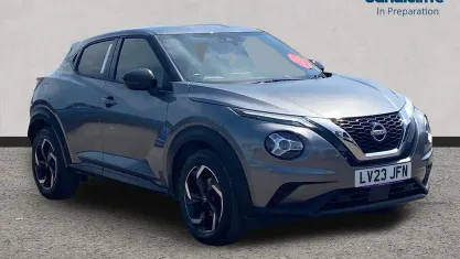 Usado Nissan Juke N-Connecta 114 CV (83 kW) 2023 Gris SUV