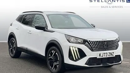 White Used 2024 Peugeot 2008 Allure SUV | £16,493 (Fair price)
