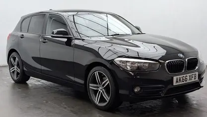 Used BMW 118 Sport Line 136 HP (100 kW) 2015 Black Hatchback