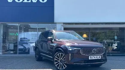 Usado Volvo XC90 Ultra 250 HP (183 kW) 2025 SUV