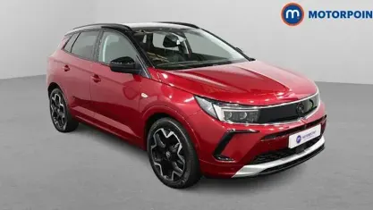 Używany Vauxhall Grandland X Ultimate 131 KM (96 kW) 2023 Czerwony SUV