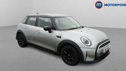 Used 2022 Mini Cooper Classic Hatchback | £17,199 (Fair price)