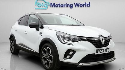 Używany Renault Captur Techno 143 KM (105 kW) 2023 Biały SUV