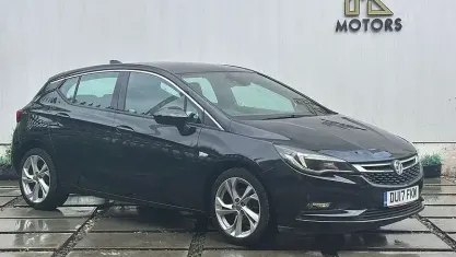 Used Vauxhall Astra SRi 150 HP (110 kW) 2017 Black Hatchback