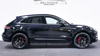 Used Porsche Macan 379 HP (278 kW) 2023 Black SUV