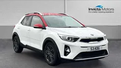 Clear white gloss Used 2020 Kia Stonic SUV | £10,750 (Good price)