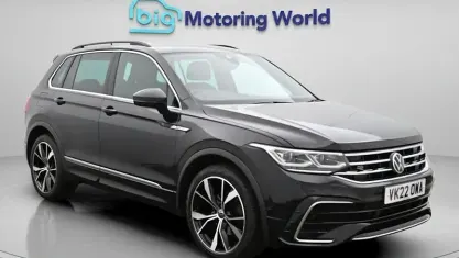 Begagnad VW Tiguan R-line 150 HK (110 kW) 2022 Svart SUV