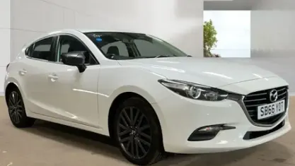 Used Mazda 3 165 HP (121 kW) 2016 White Hatchback